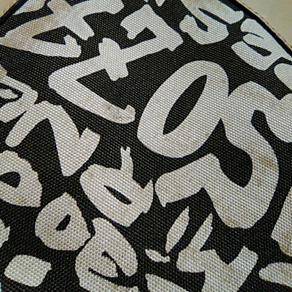 Purse - Picture 2 of 2